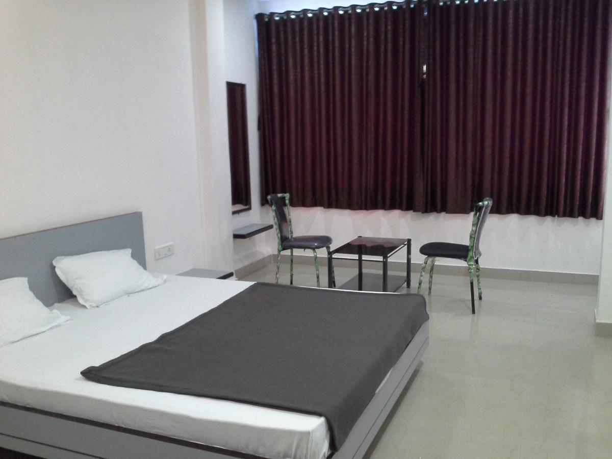 Galaxy Vaibhav Hotel Vasai Exterior photo