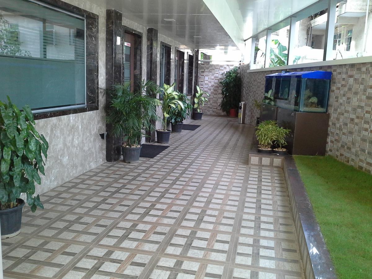 Galaxy Vaibhav Hotel Vasai Exterior photo