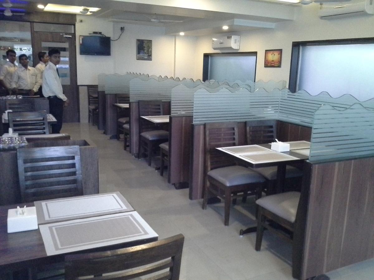 Galaxy Vaibhav Hotel Vasai Exterior photo
